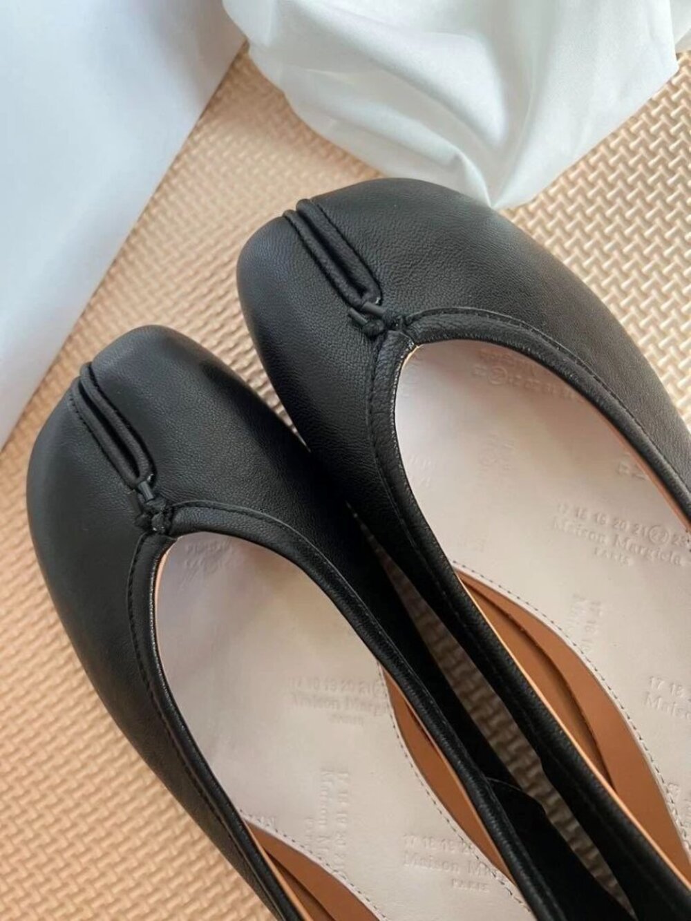 Maison Margiela Tabi Ballet Flats Shoes 39 25cm Split Toe Leather Japan good - Picture 2 of 7